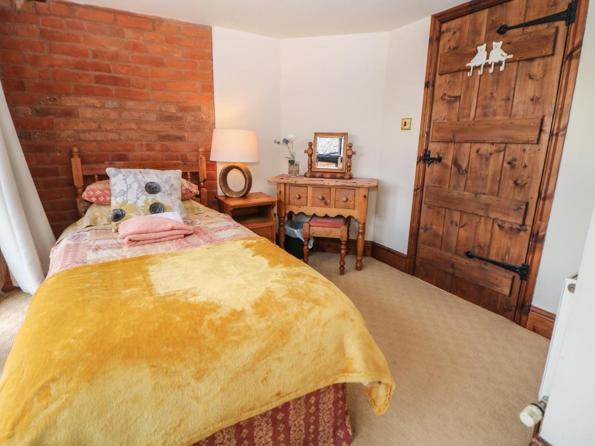 Villa The Haybarn Lichfield Esterno foto