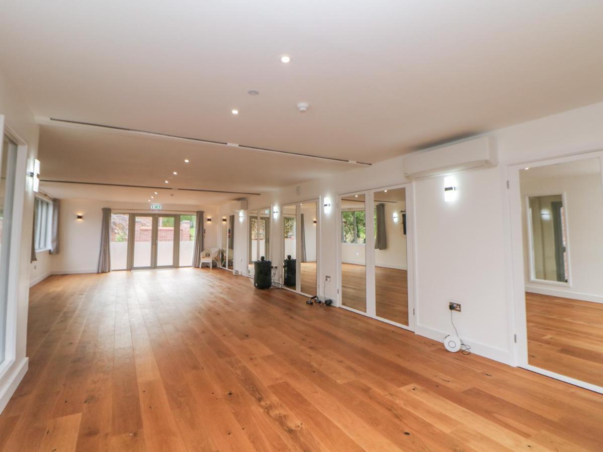 Villa The Haybarn Lichfield Esterno foto