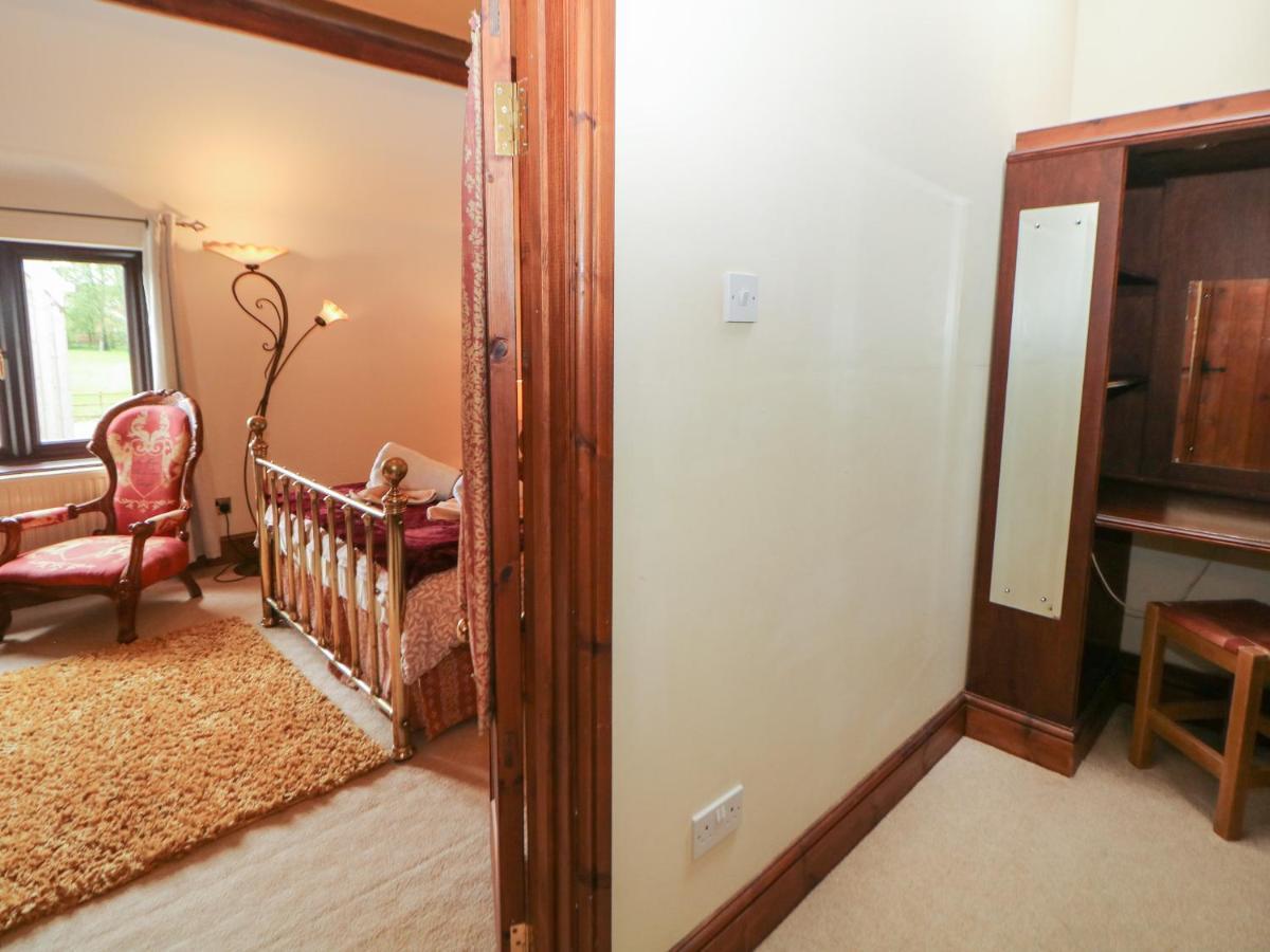 Villa The Haybarn Lichfield Esterno foto